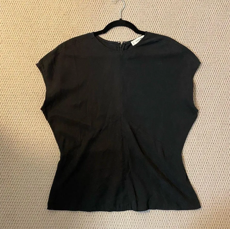 Everlane Drape Top in Butterlite black tencil size 6 back zipper closure - Image 8