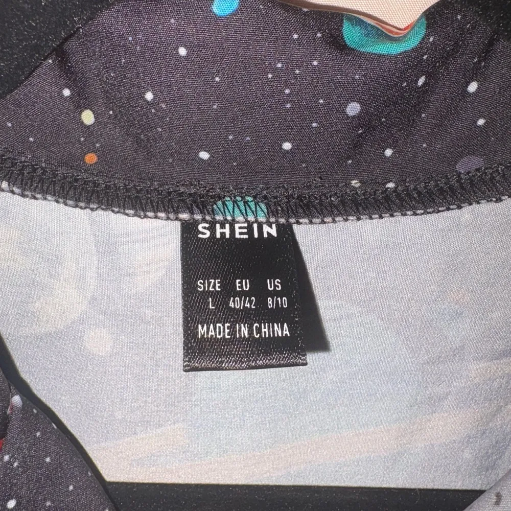 SHEIN LUNE Planet Print Button Front Shirt Size Large - Image 8