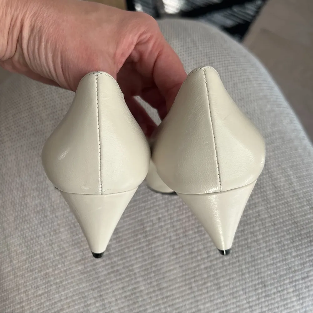 Saint Laurent YSL Anais Bow Pumps in Cream - Image 4