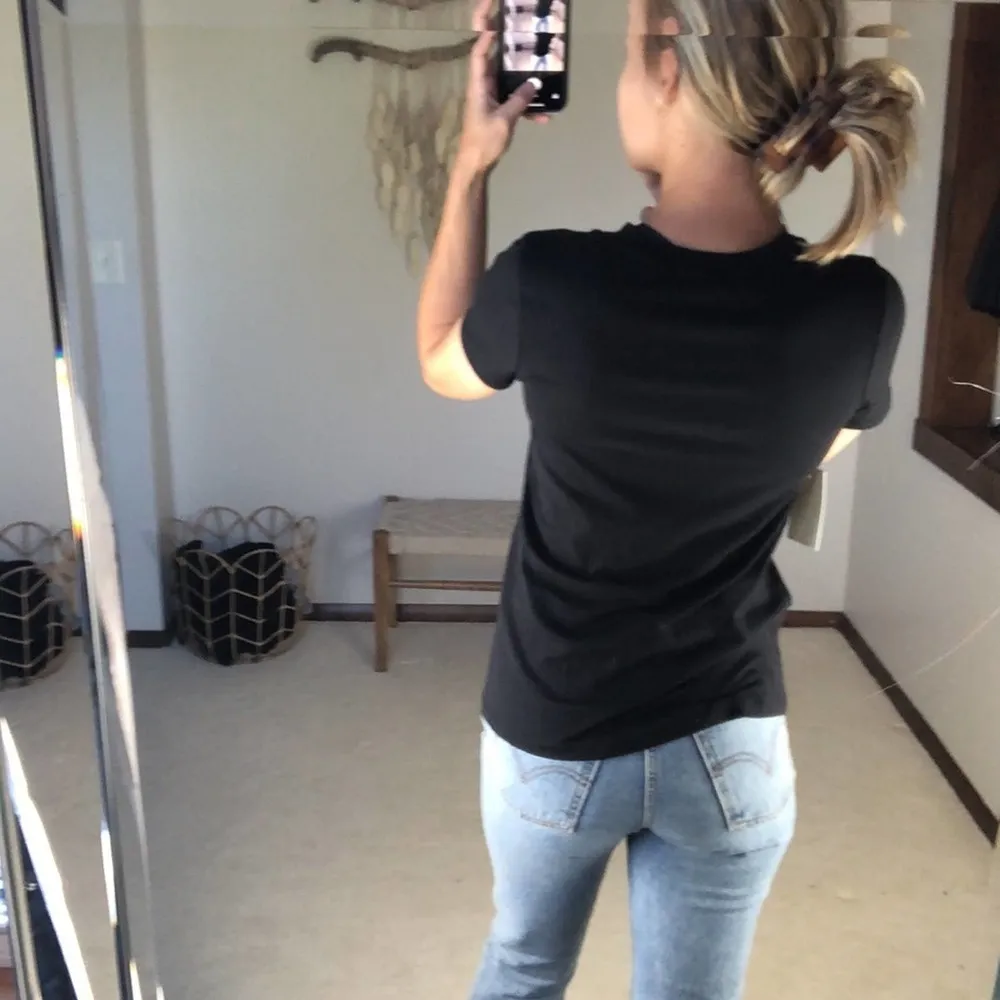 1901 : Festive “Cheers” Black Tee - Image 2