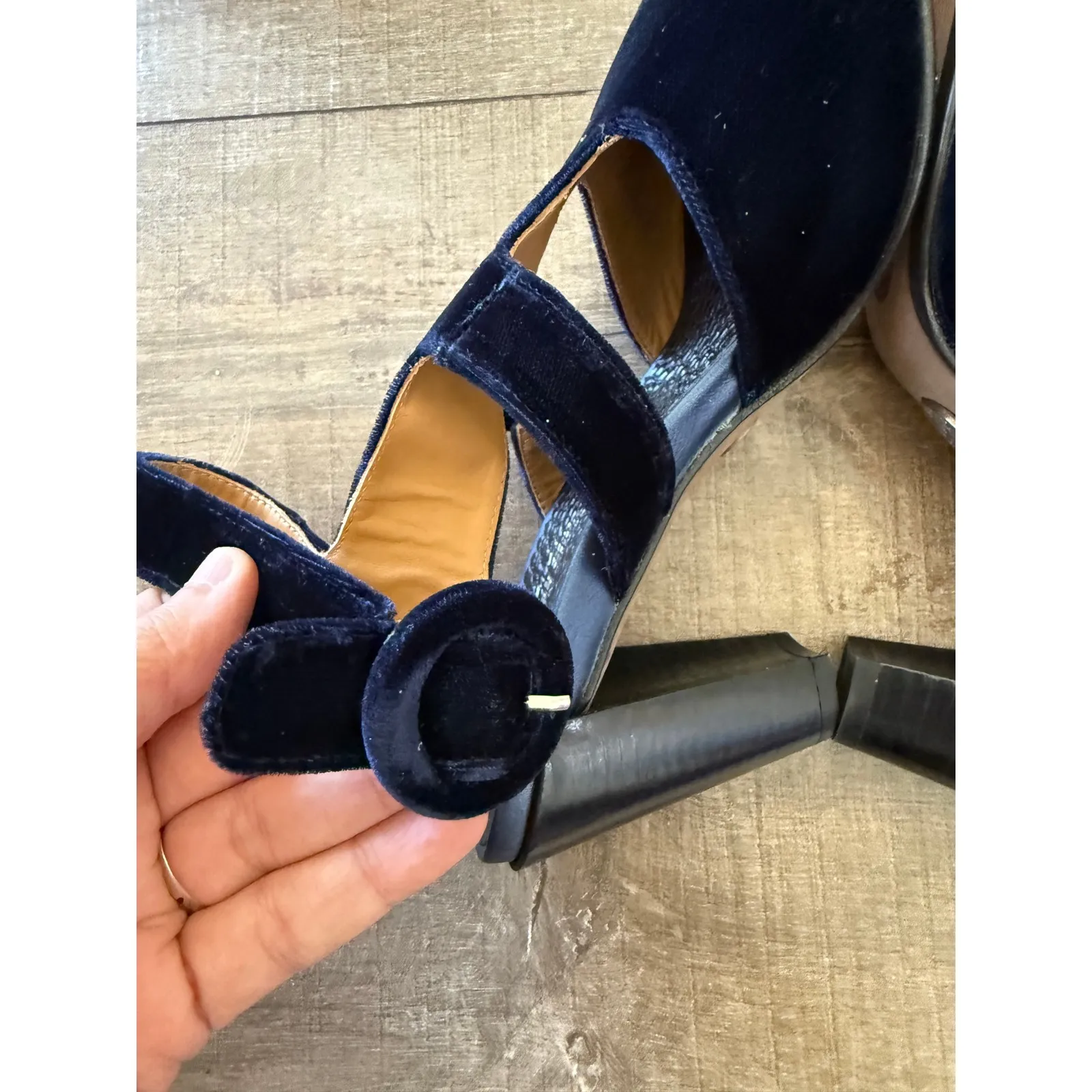 Femme Right Bank Shoe Co Velvet Block Heel Sandals Buckle‎ Peep Toe Blue 9.5M Size 9.5 - Image 6