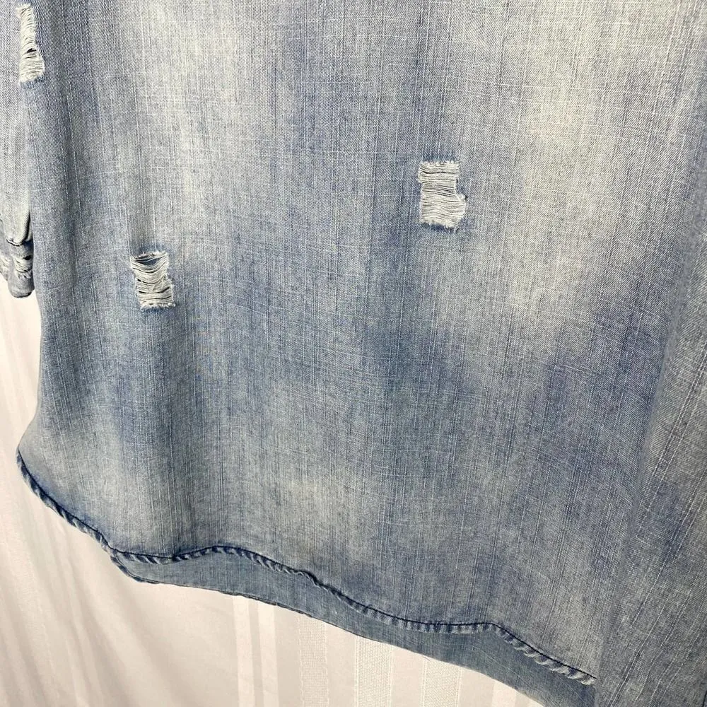en creme denim Snap Button Down Distressed Acid Wash Chambray Tunic Top Small - Image 6