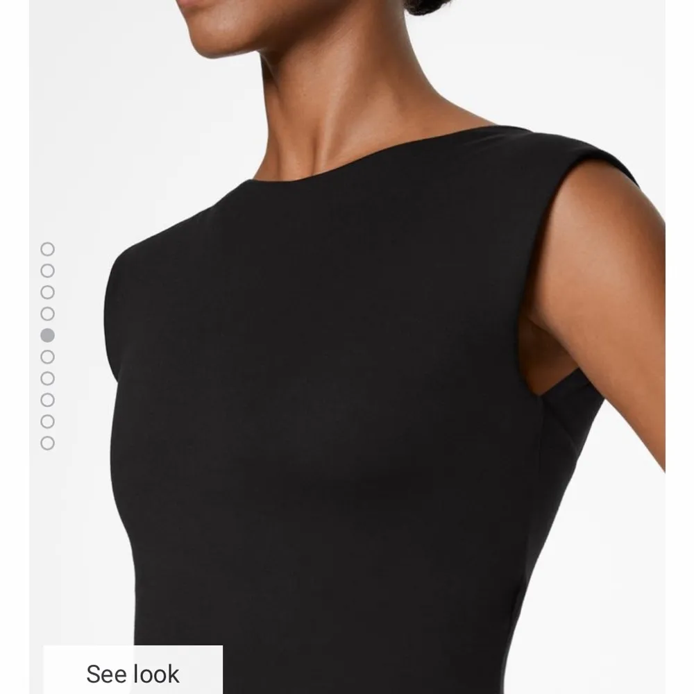 Open back t shirt - Image 4