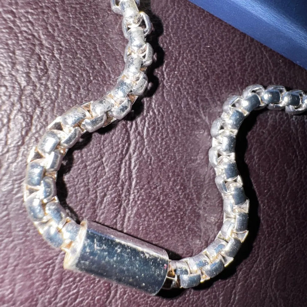 Claire's Shiny Silver Bracelet - Image 6