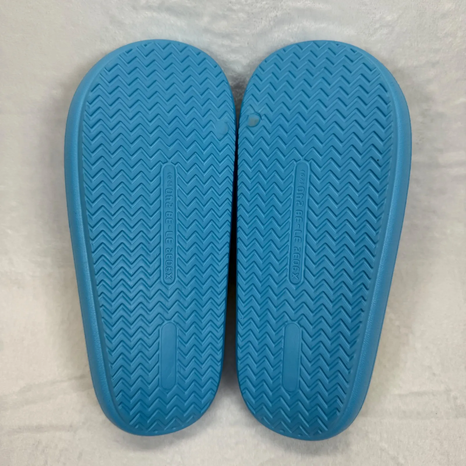 J/Slides Beach Slides Sandals Turquoise Yellow Squish Slides‎ Size 7 Blue - Image 11