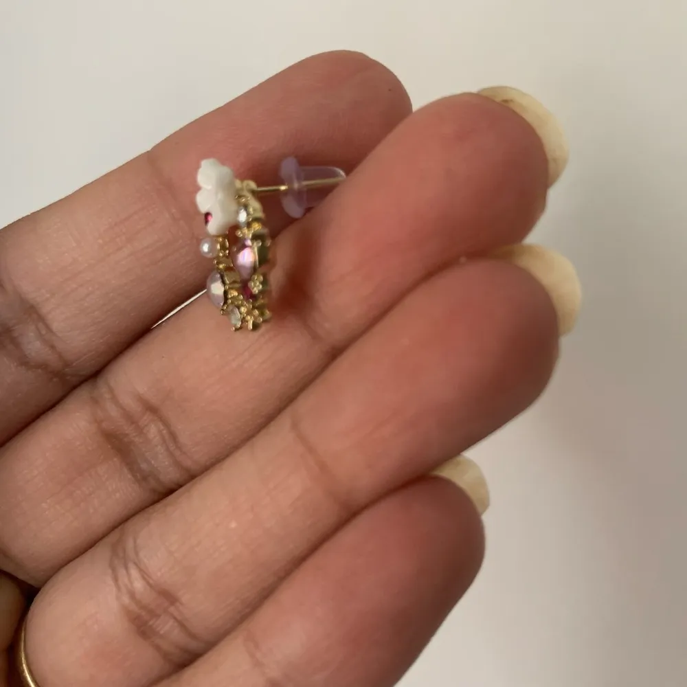 925 Sterling Silver Daisy Flower Earrings - Image 4