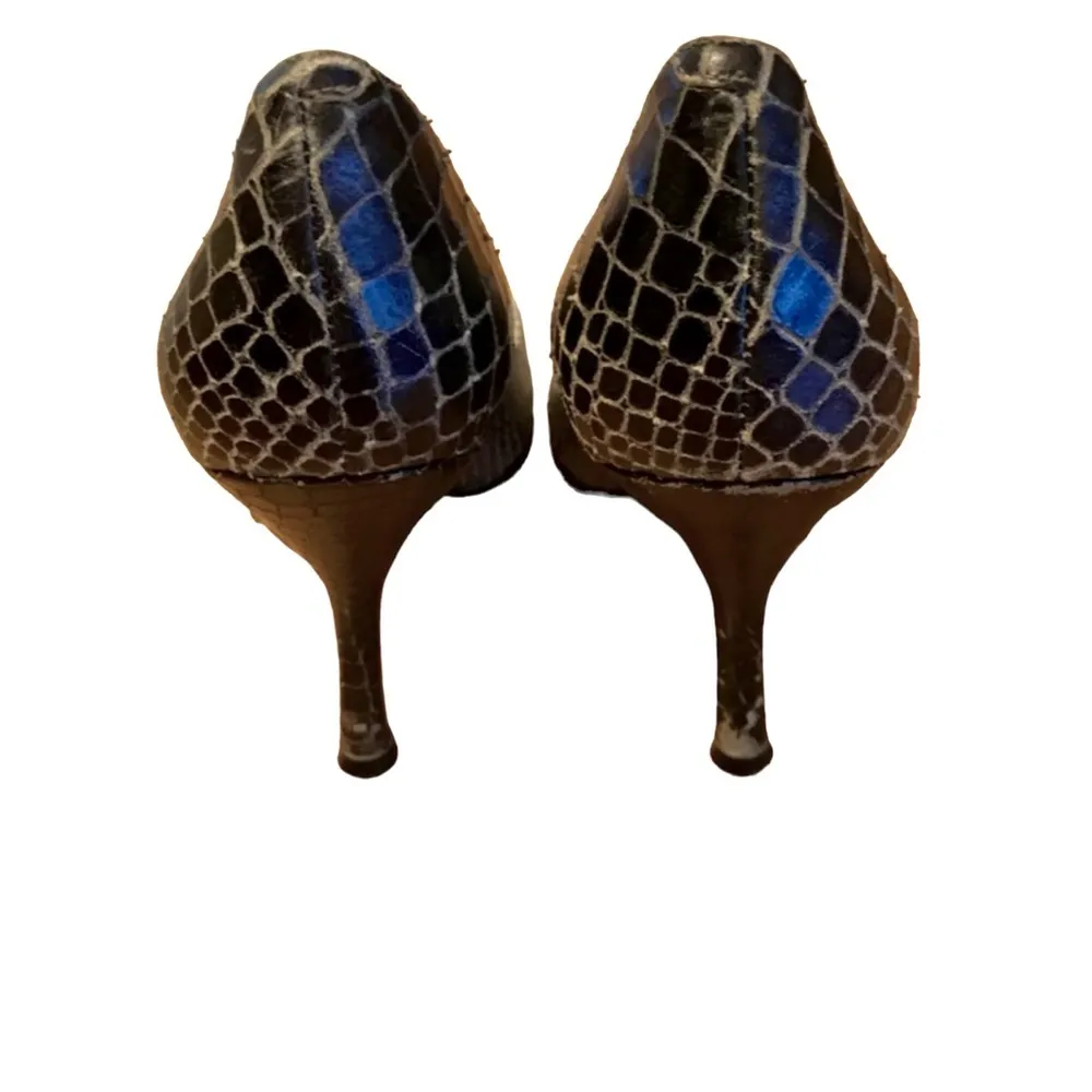 ENZO Angiolini Silver & Blue/Purple Faux Croc Peep-Toe Heels Size 8.5 - Image 3