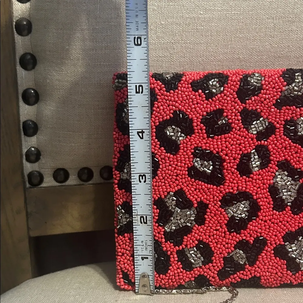 Moyna Pink and Black Leopard Patterned Beaded Clutch - Image 4