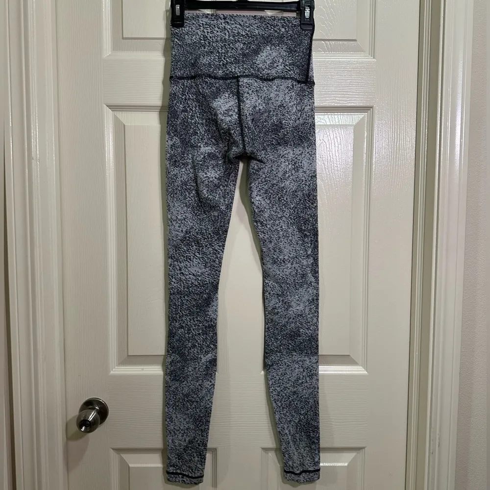 Womens Lululemon Wunder Under Full Length High Waist Leggings Black Speckle Sz 6 - Image 4