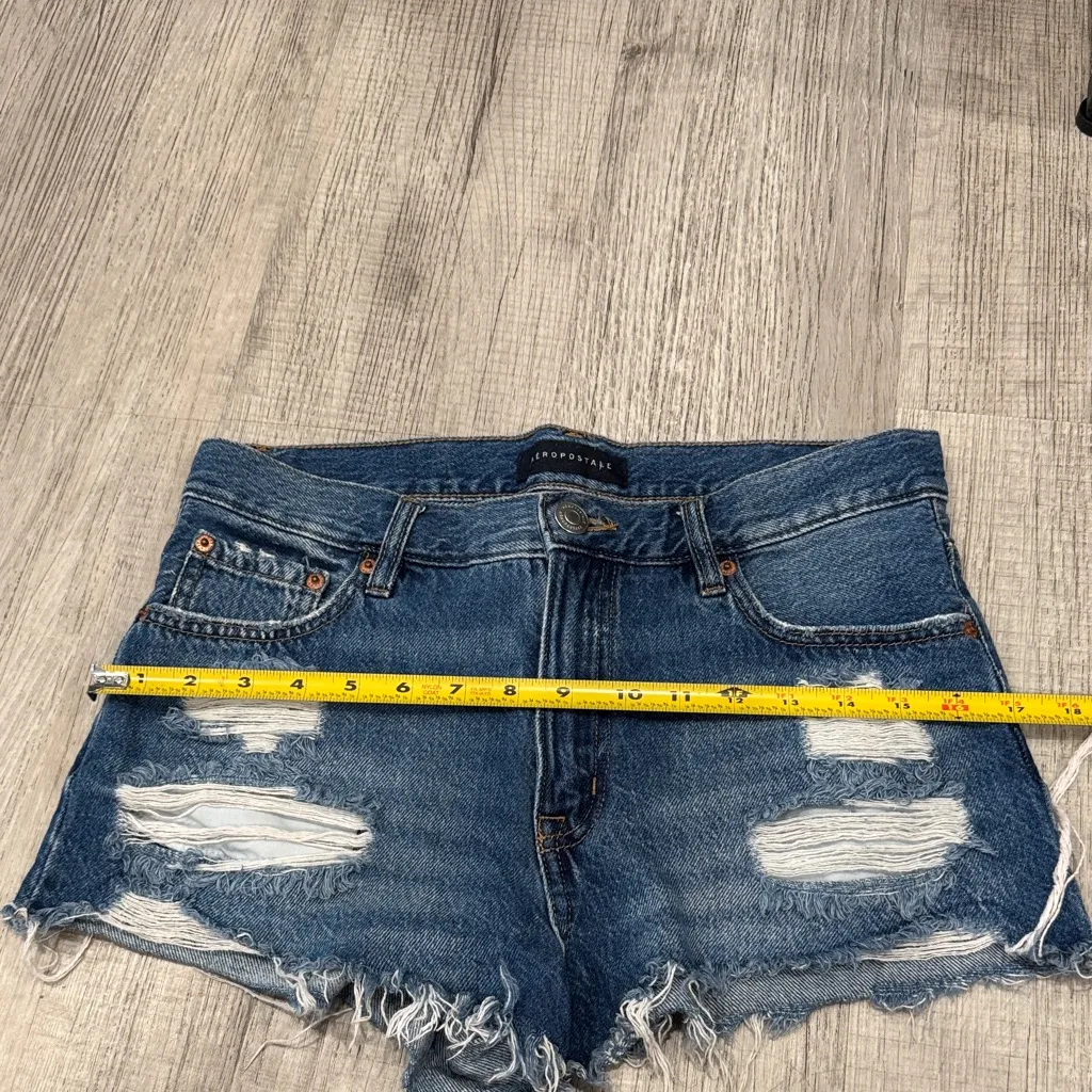 Aeropostale Women's Distressed Blue Jean Shorts - Image 7