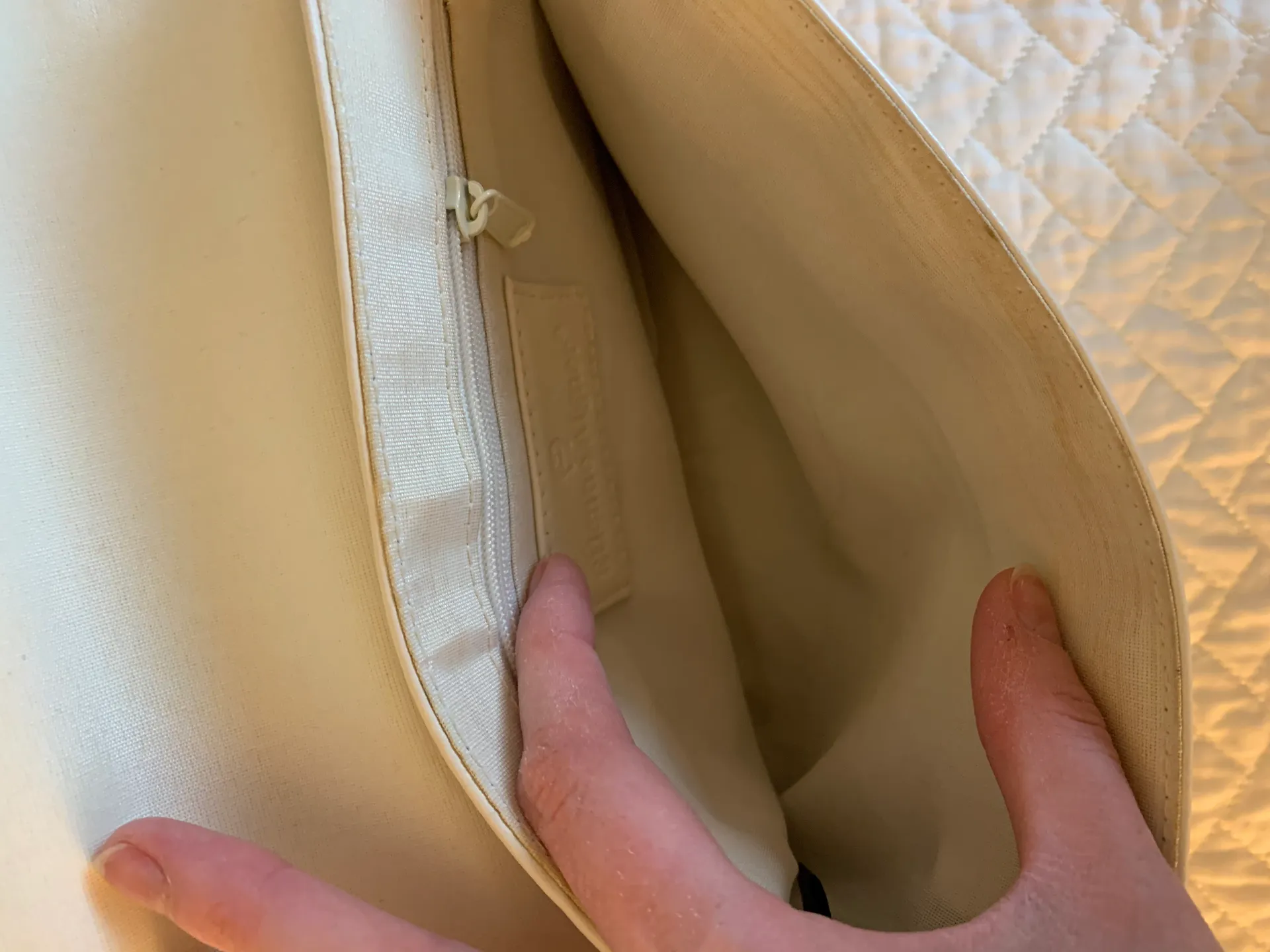 Etienne Aigner Crossbody - Image 3