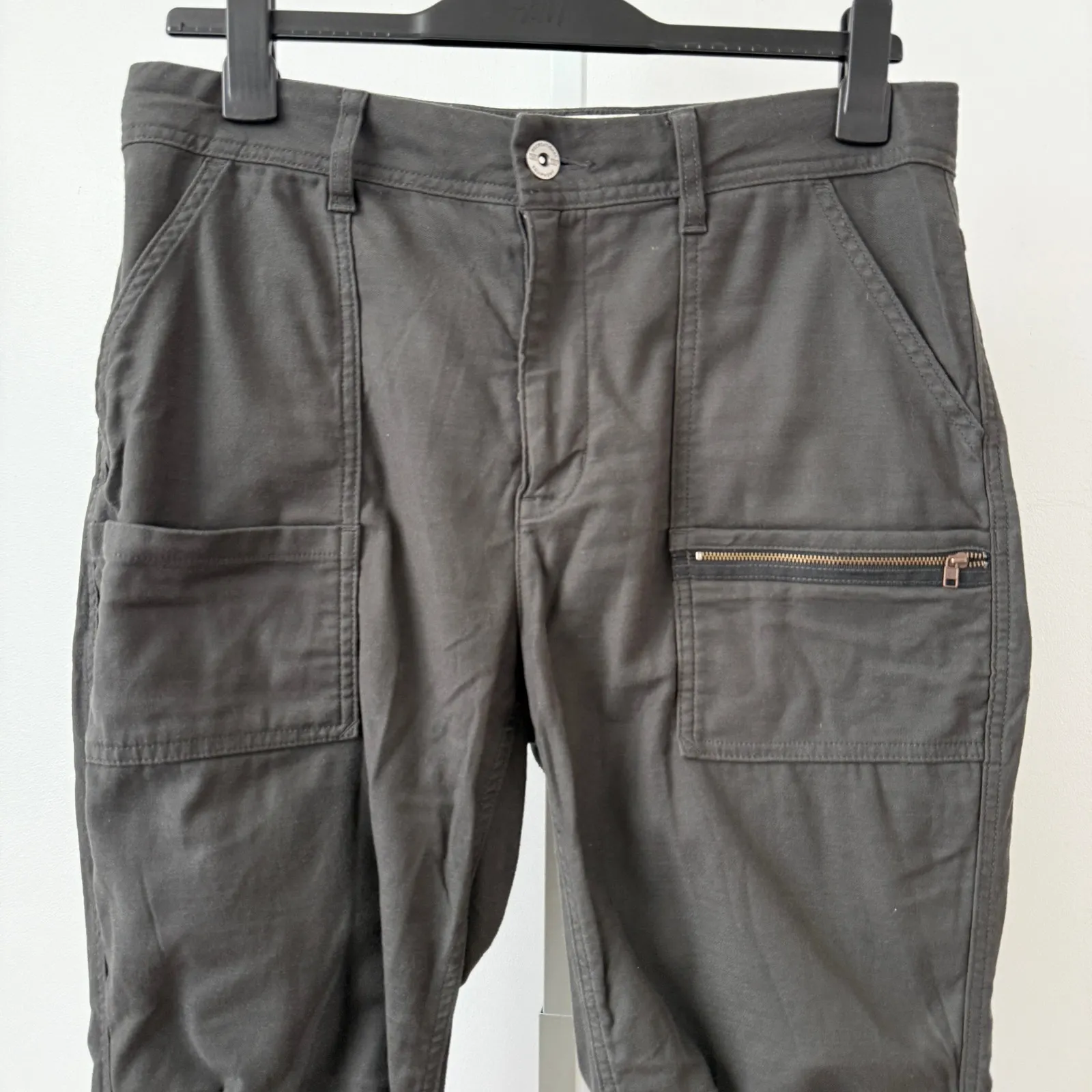 REI Cooperative Women Cargo Pants Size 12 Black Cotton Spandex Zip Pockets - Image 2