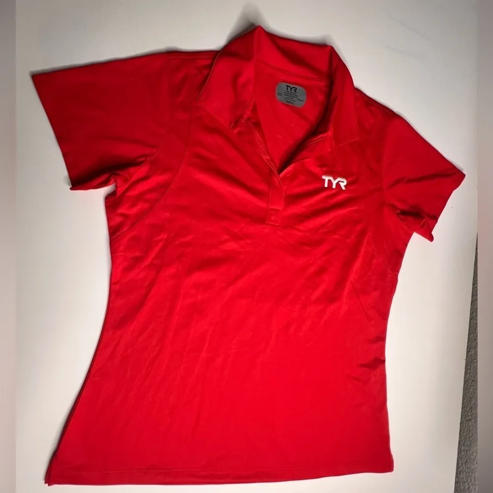 Women's TYR Sport red t - Image 2