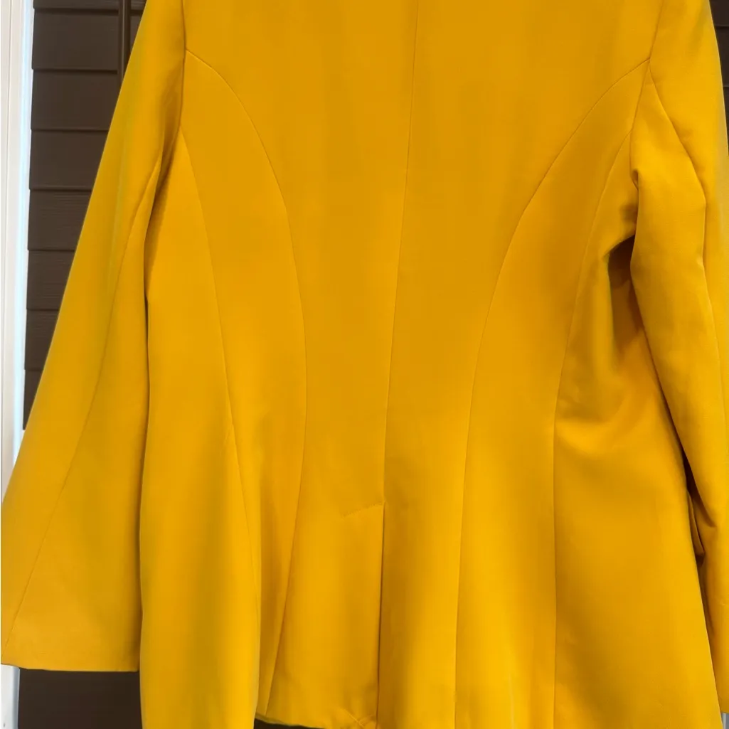 Worthington Women's Vibrant Yellow Blazer‎ Size 14 - Image 9
