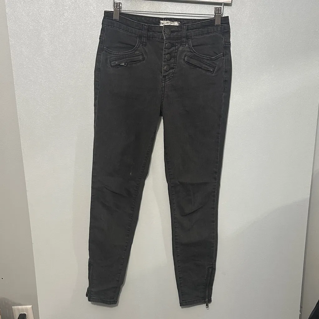 Free People‎ Black Ankle Zip Skinny Jeans - Image 2
