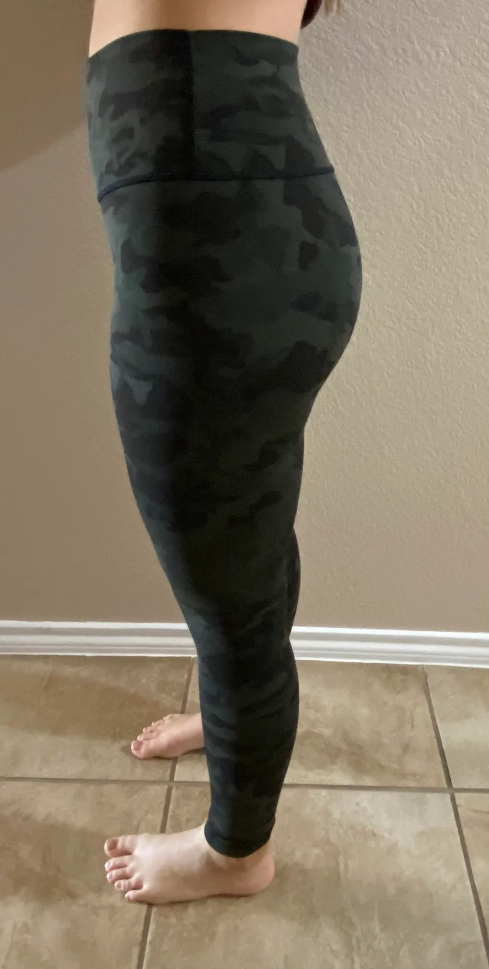 Lululemon Green Camo Leggings - Image 2