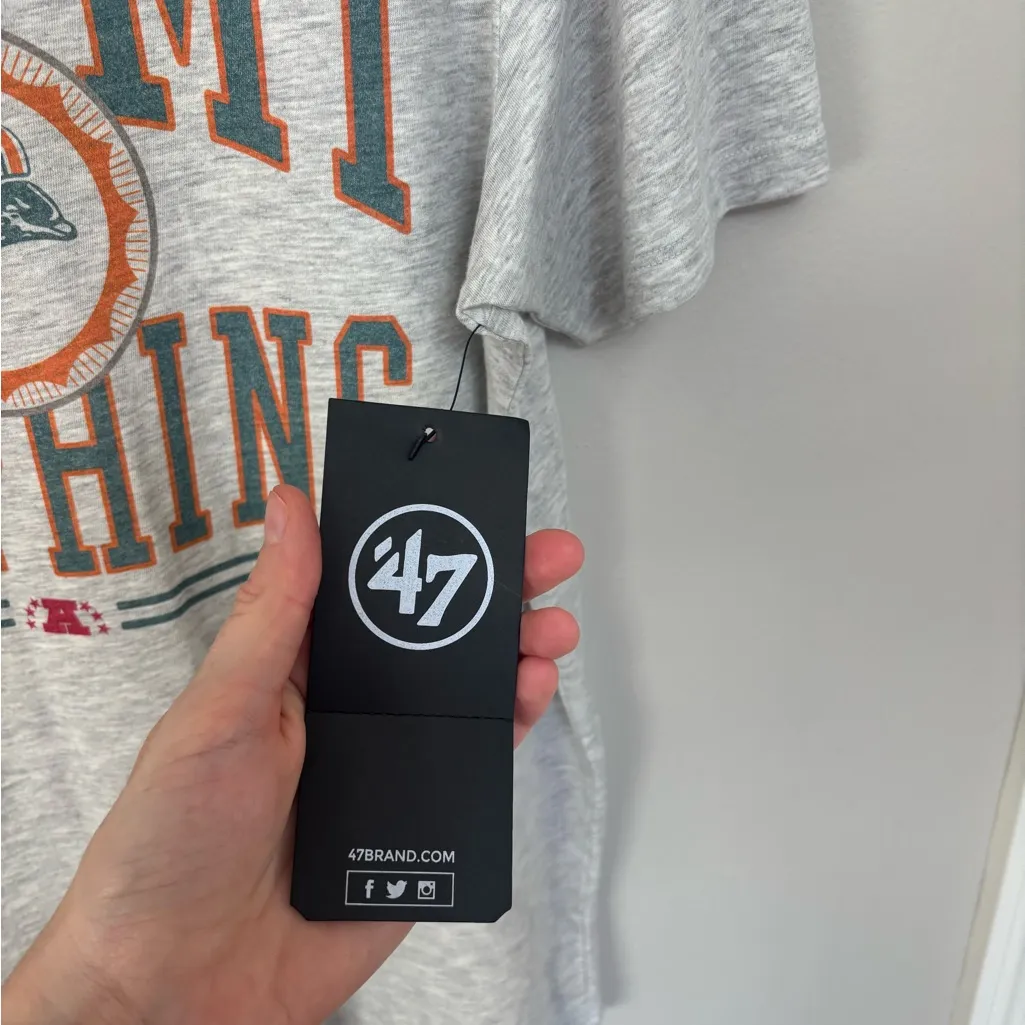 NWT Forty Seven Brand NFL Football Miami Dolphins T-Shirt - Size M - Image 4