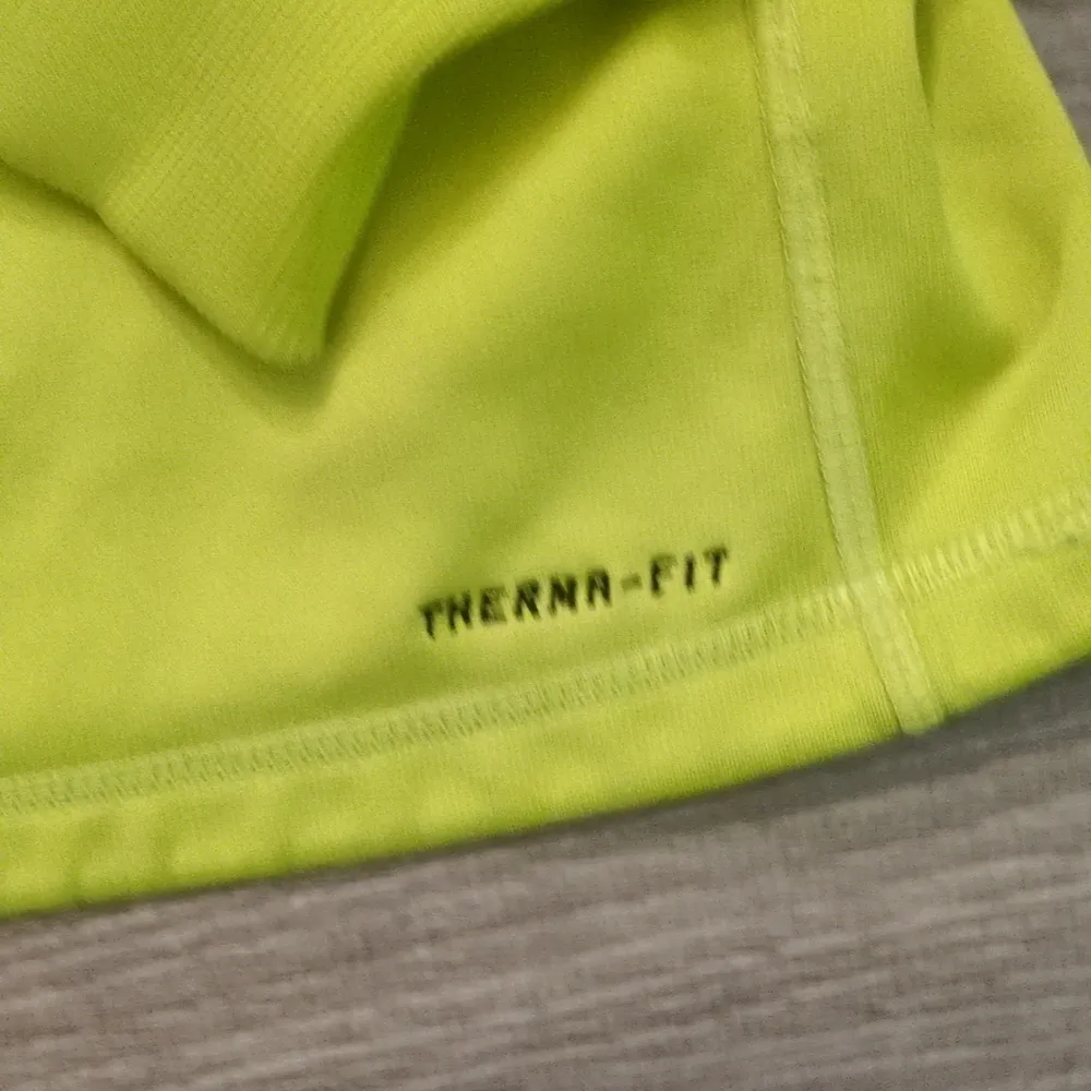 Nike  therma for hoodie size small - Image 9