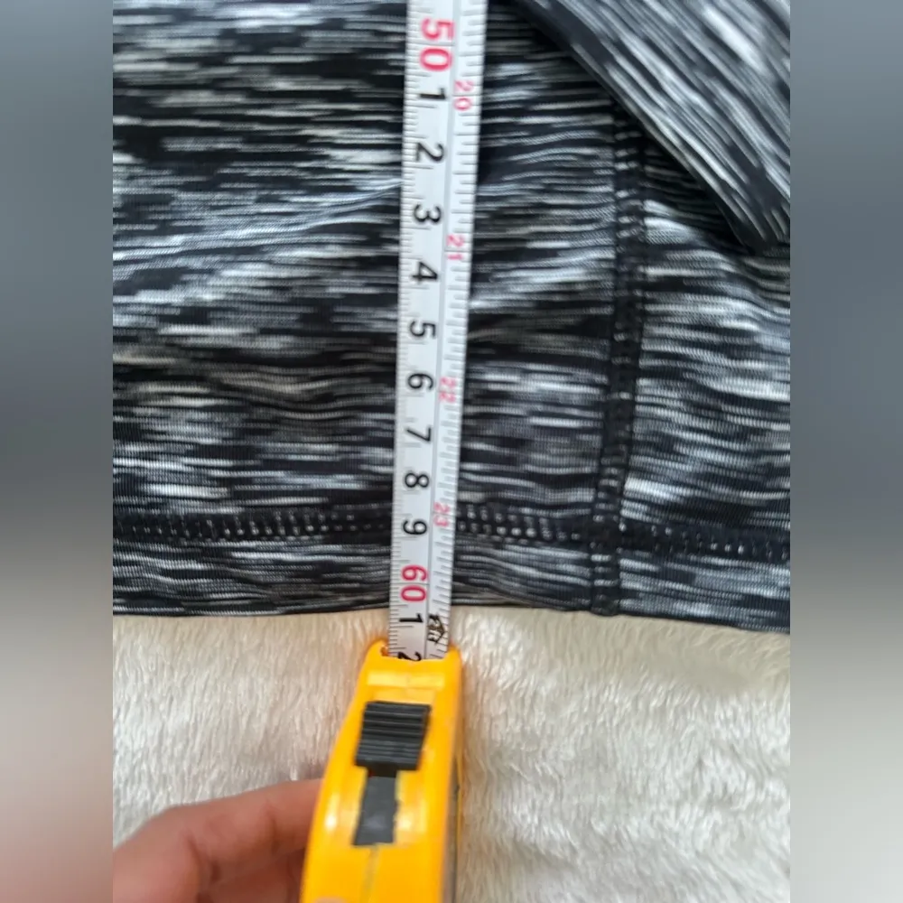 Women Reebok Track Pullover Top half zip Size XS - Image 9