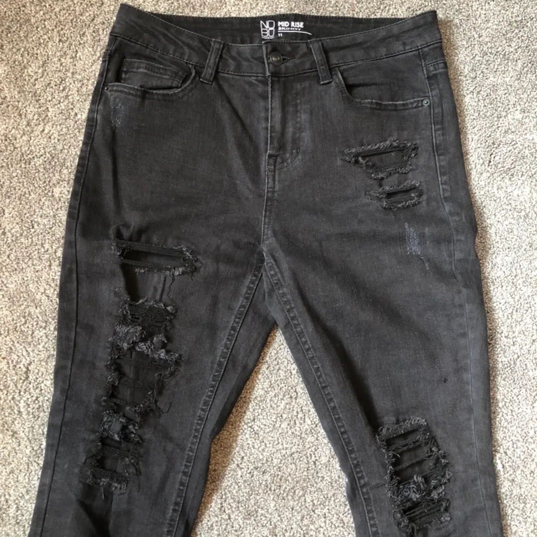 No Boundaries Ripped Jeans - Image 4