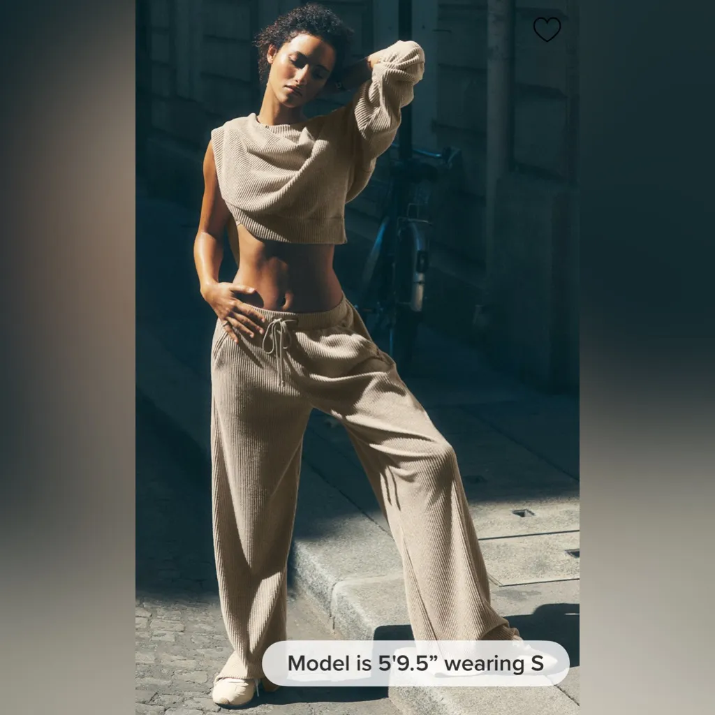 Alo Yoga NWT Muse Wide Leg Pants With Pockets Gravel Heather Color Size S - Image 6