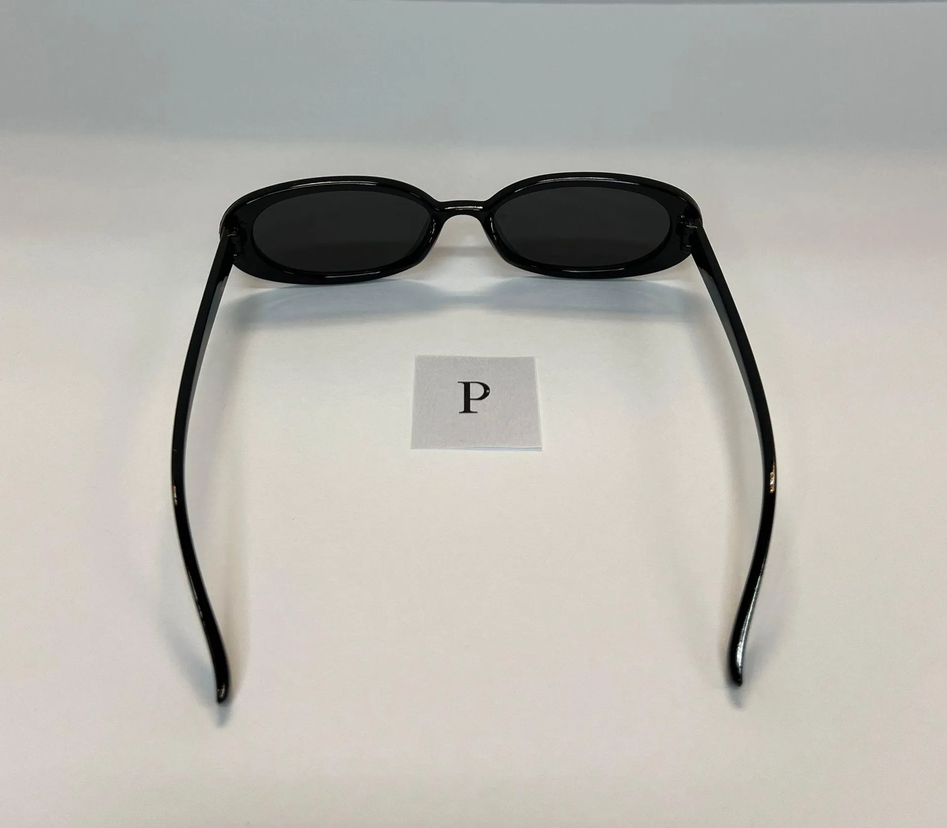 Small 90s Oval Black Sunglasses / Black Oval Sunglasses - Image 4