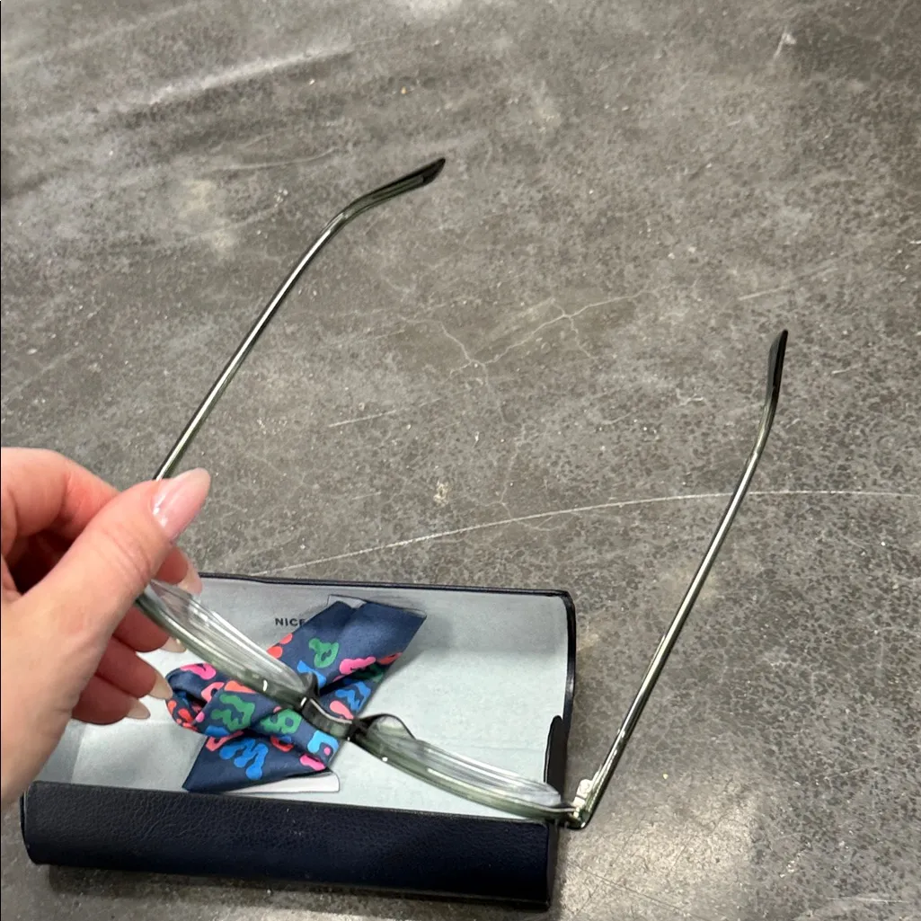 Warby Parker prescription Green Glasses frames - Image 9