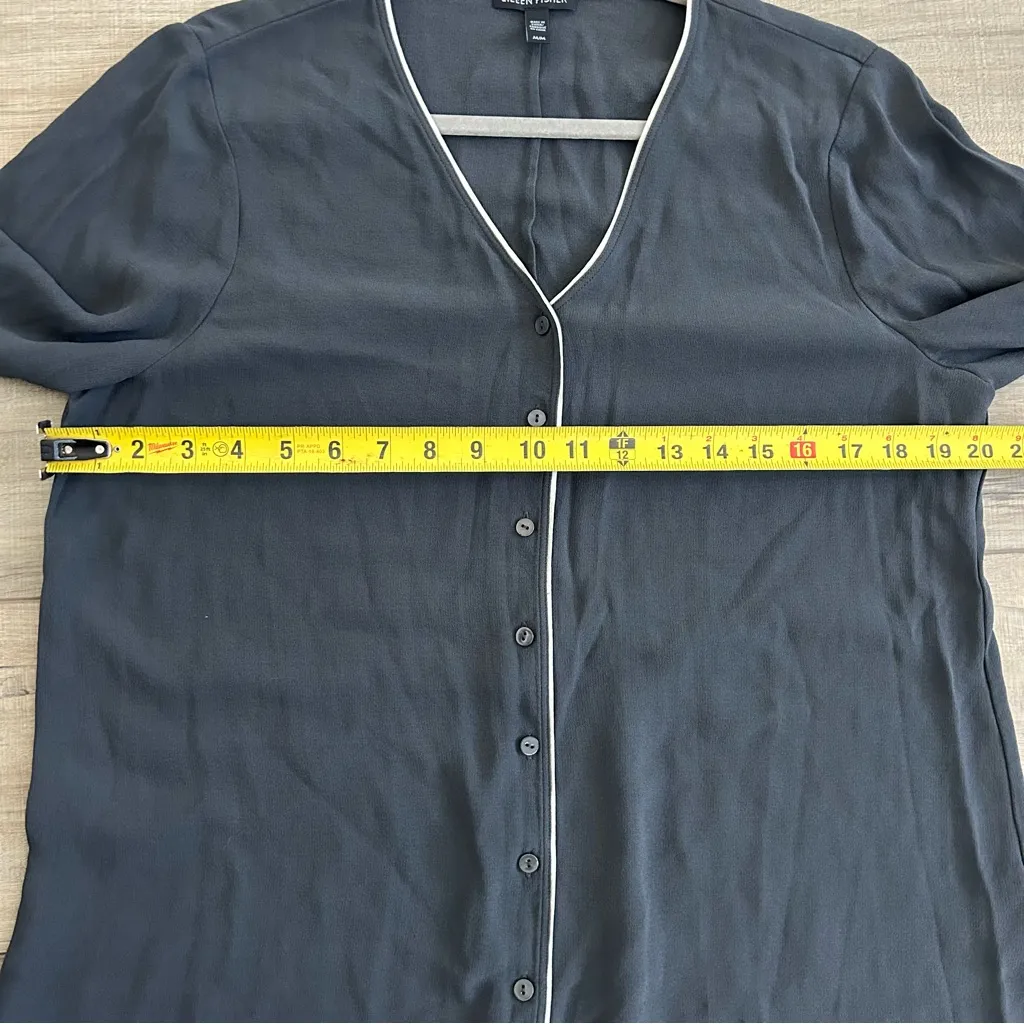 Eileen Fisher Silk Georgette Graphite Grey V Neck Button Down Relaxed Blouse M - Image 7