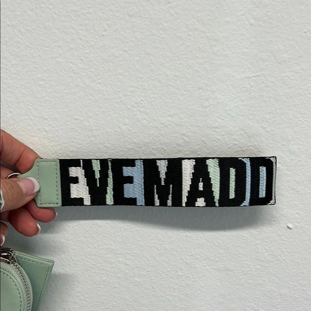 Steve Madden Mint Green Wristlet Purse and Card Holder Set - Image 2