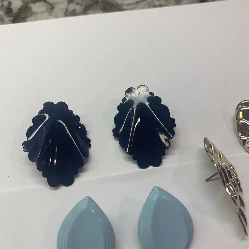 Lot Of 4 Costume Earrings / Studs Pierced Vintage - Image 4