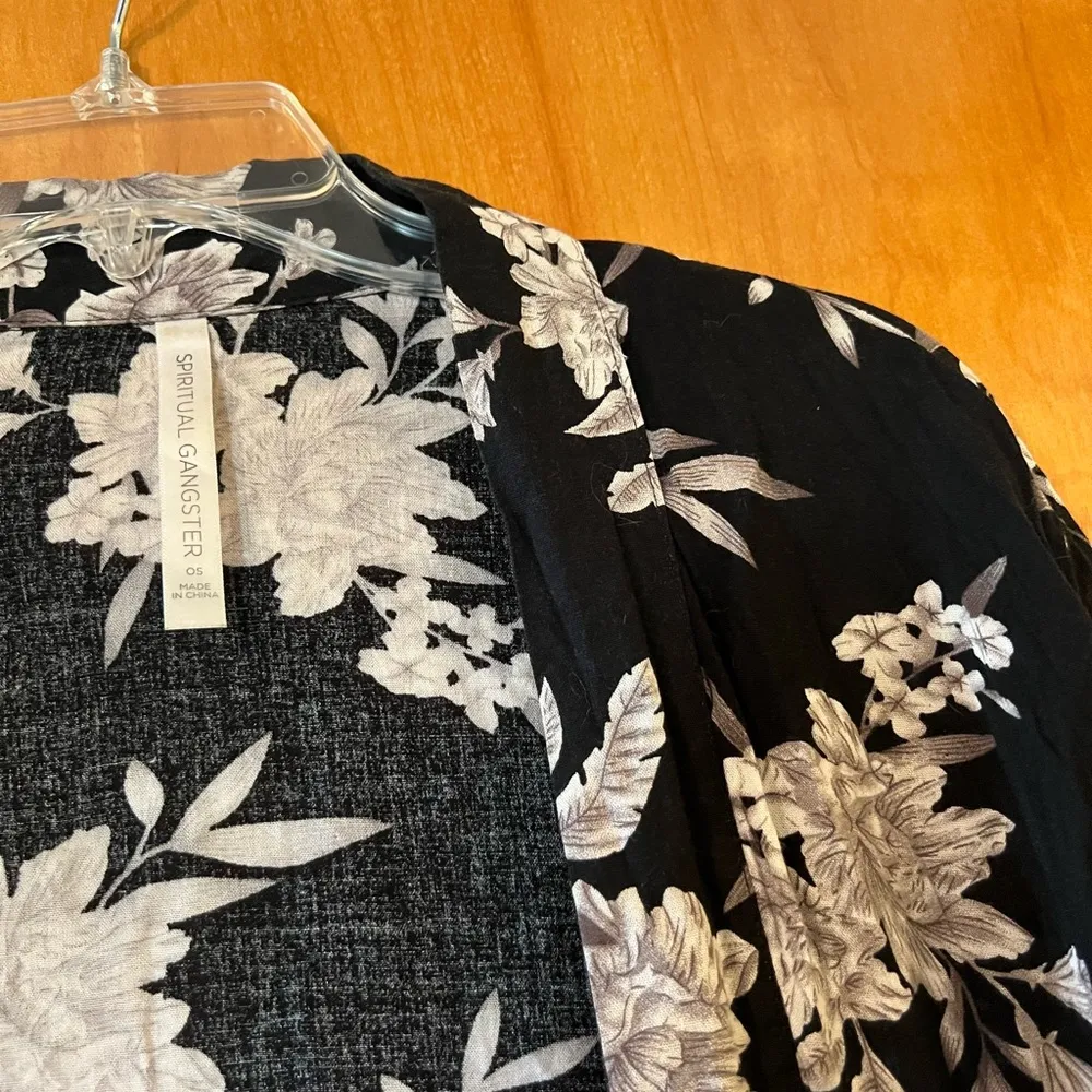 SPIRITUAL GANGSTER Black and White Floral Print Maya Kimono One Size - Image 11