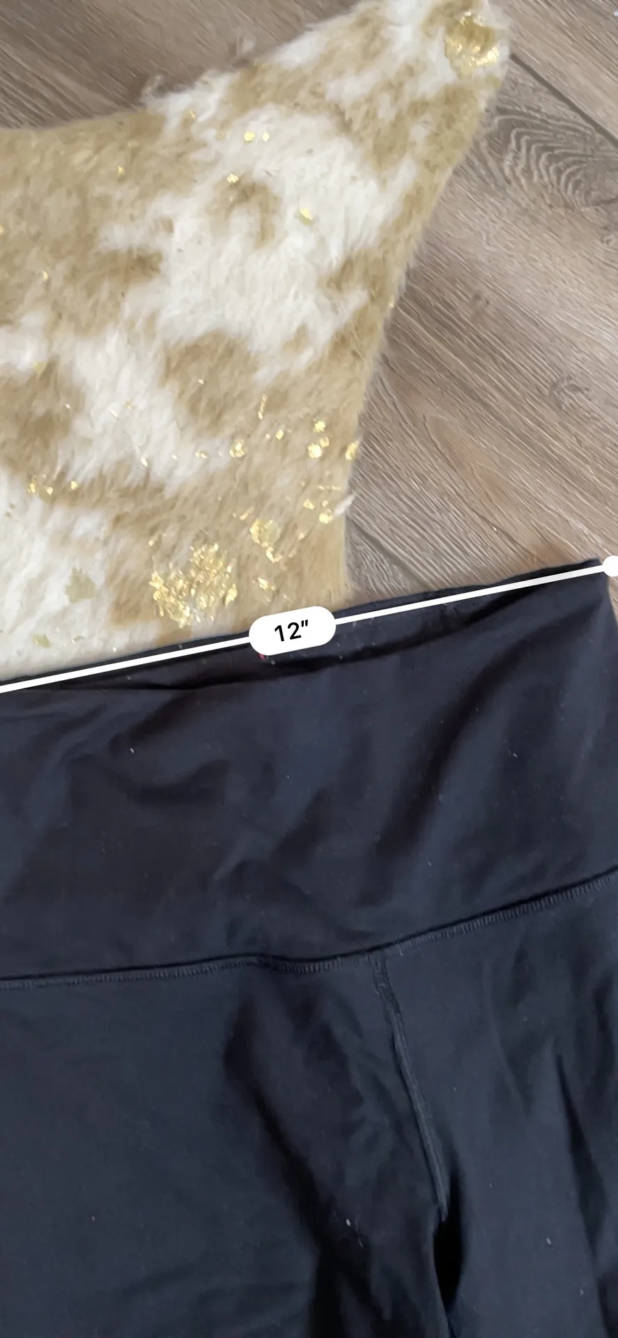 Victoria's Secret  VSX Black Capri Knockout Crop Leggings  - Image 3