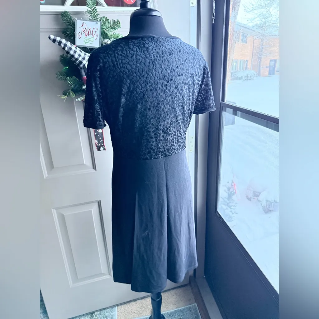 Vintage 90s Gap floral velvet top black dress, size large - Image 6