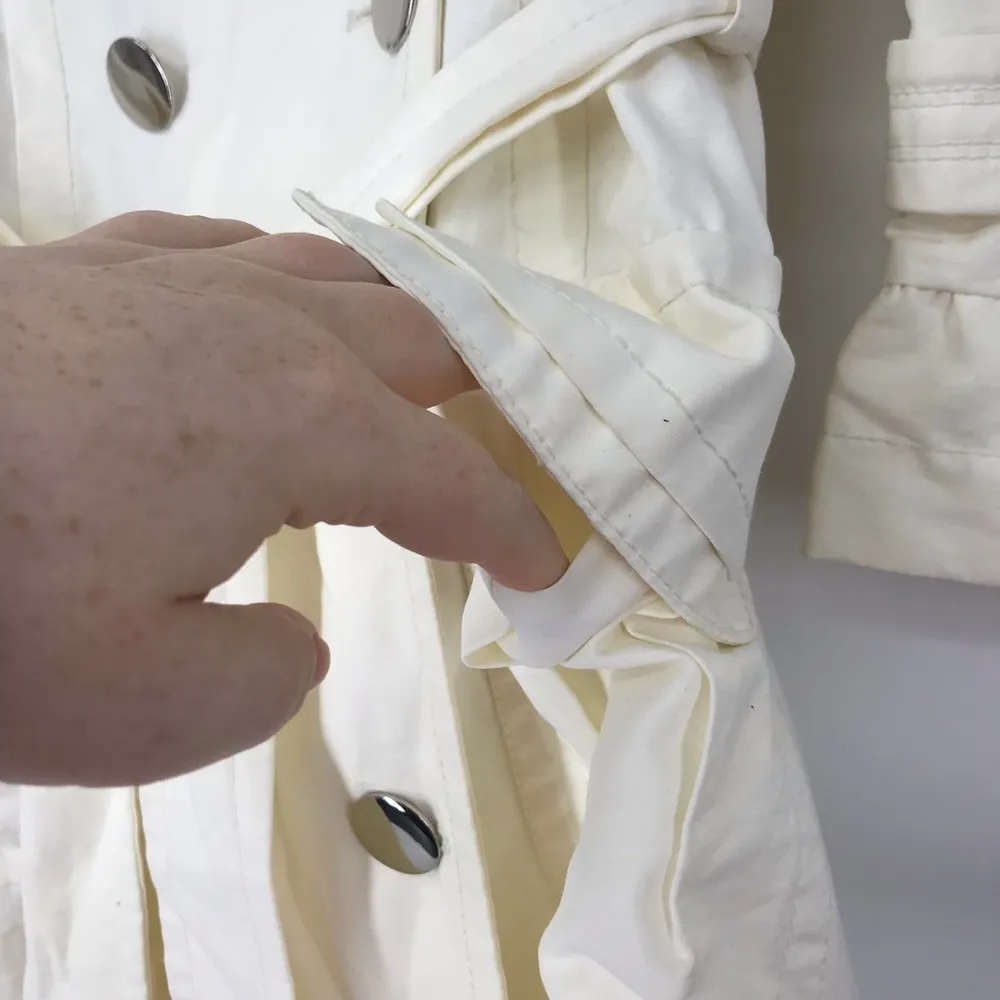 Laundry by Design CREAM GIRLY INVESTIGATOR TRENCH COAT WMNS S HAS FLAWS - Image 4