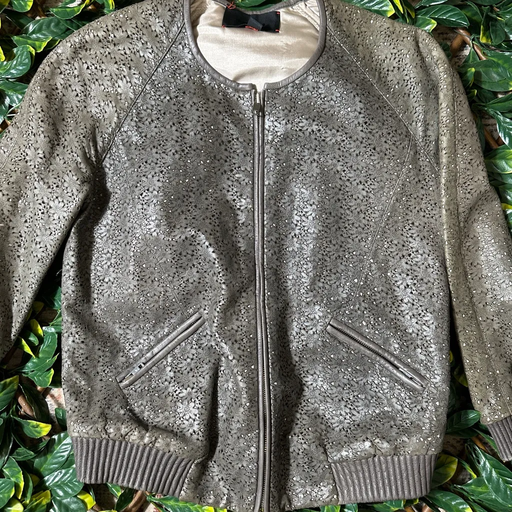 MARNA RO Embroidered Sparkling Bomber Jacket Size Small Gray - Image 6