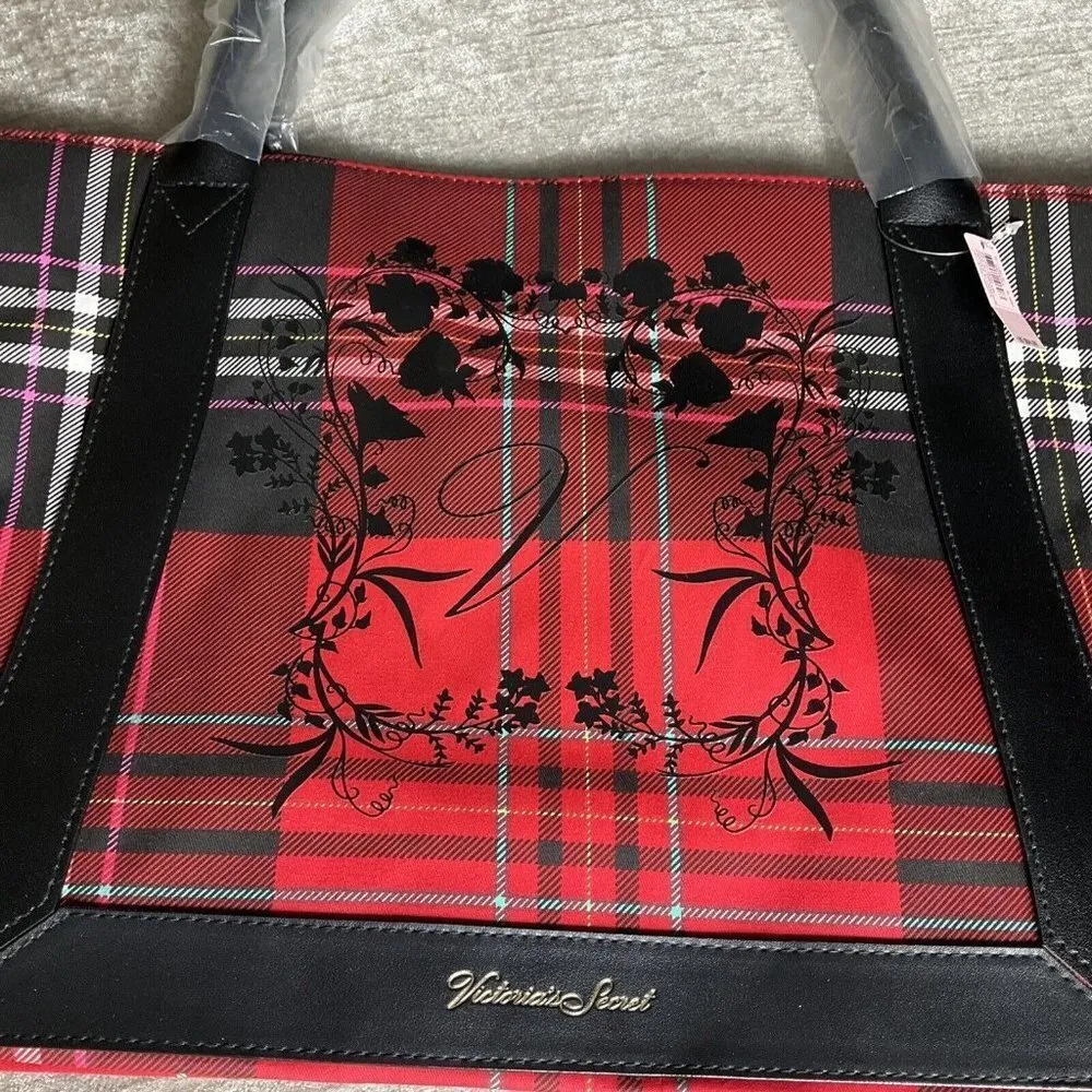New Victoria's Secret  Red Plaid Holiday Tote Bag Christmas 2021 Large Travel - Image 6