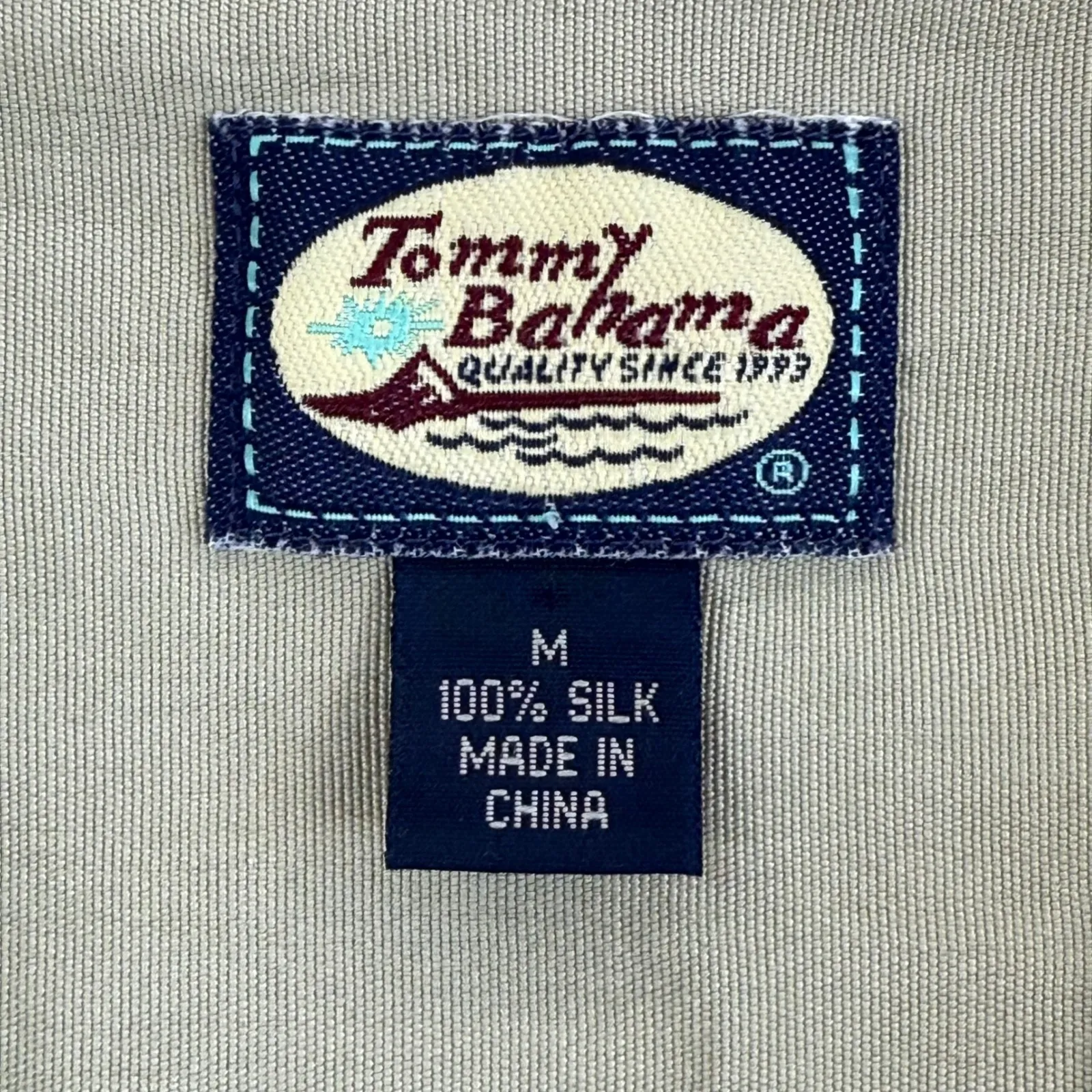 Tommy Bahama‎ Silk Shirt Women's Size M Button Up Camp Shirt Olive Green READ - Image 5