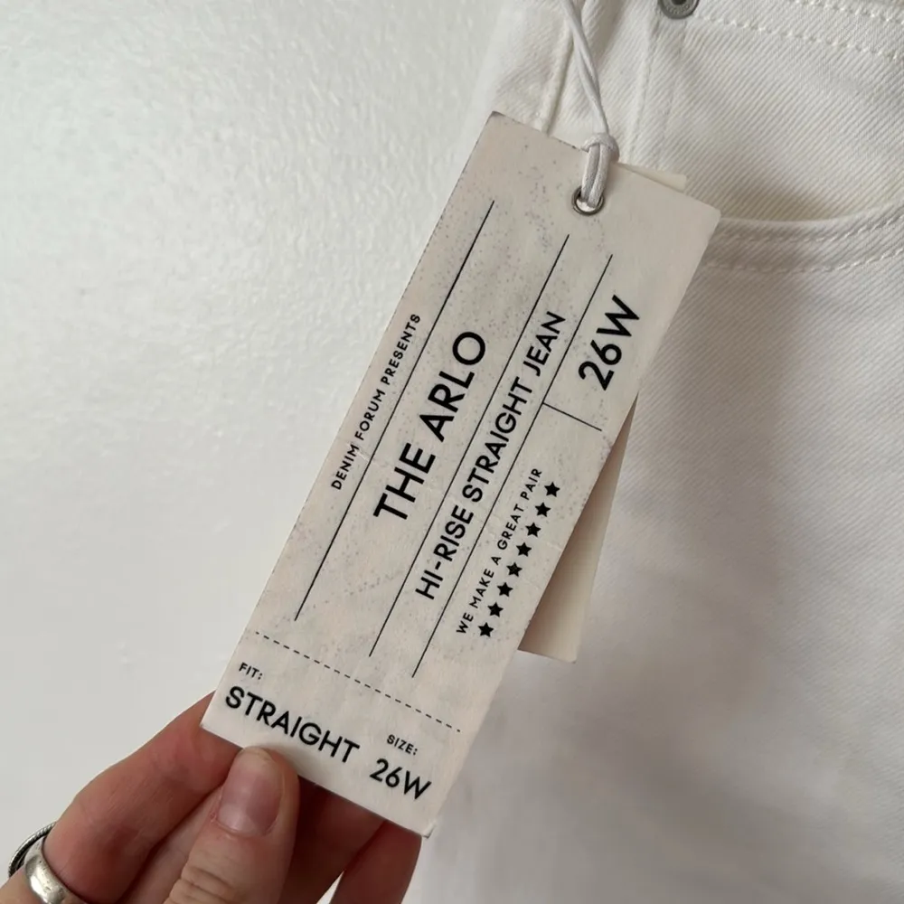 NWT Denim Forum Aritzia 26 The Arlo High Rise Straight in White - Image 7