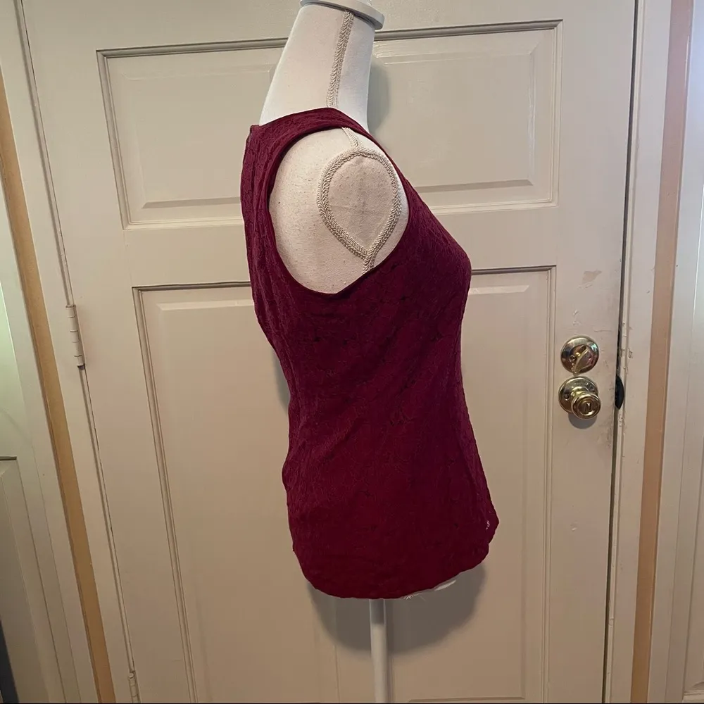 Banana Republic Sleeveless Burgundy Lace Top - Image 2
