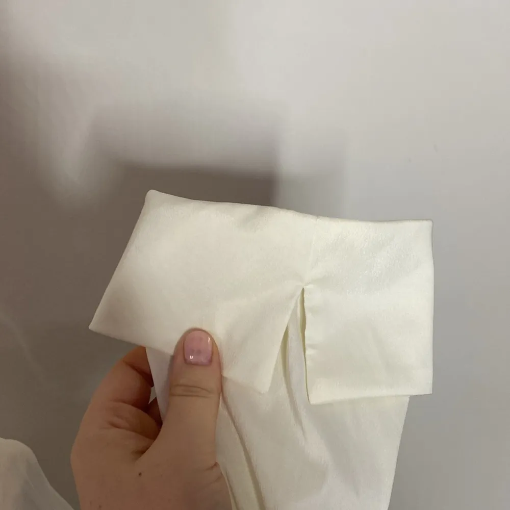 XSCAPE ivory ruffled special occasion top with rhinestone button buckle size 12 - Image 11