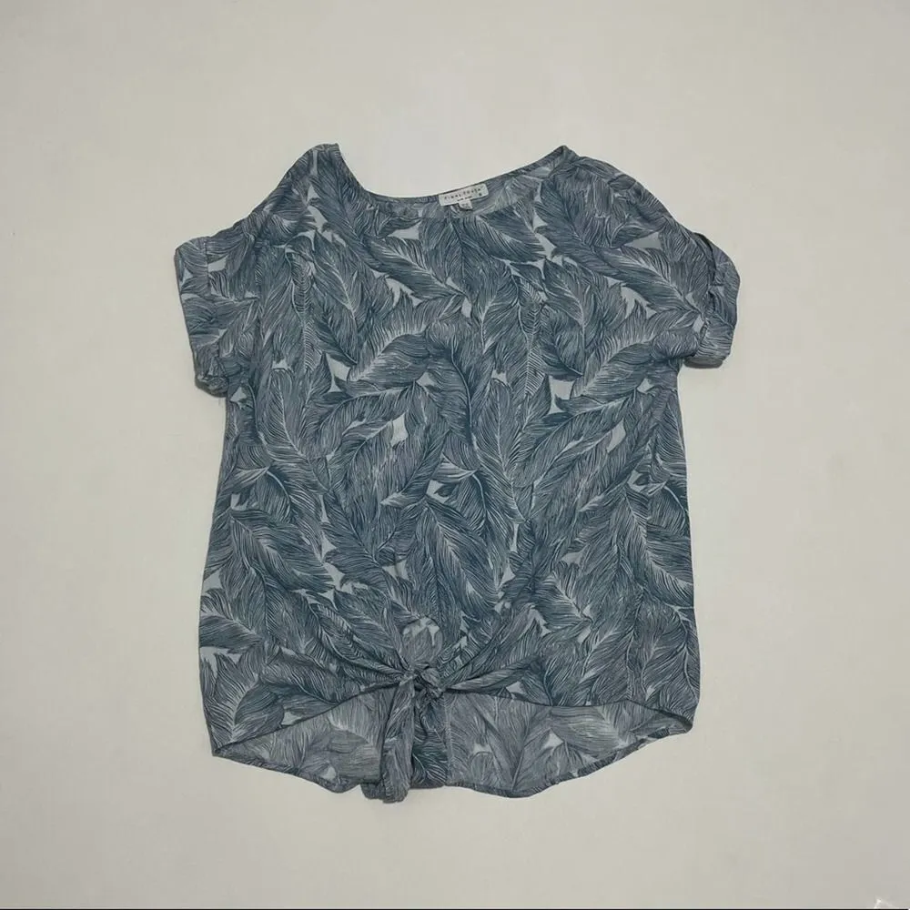 Final Touch Feather Print Tie Front Top T-Shirt Short Sleeves Blue White Small - Image 10