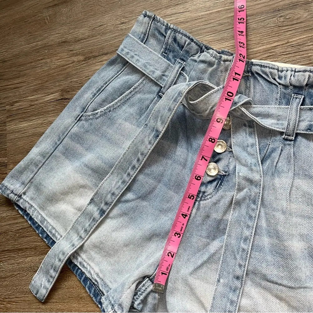 American Eagle NWT Mom Short Paper Bag high waisted shorts - Image 6