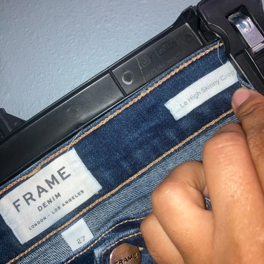 Frame Denim Le High Skinny Crop Jeans in Deep Blue size 27 #721 - Image 2