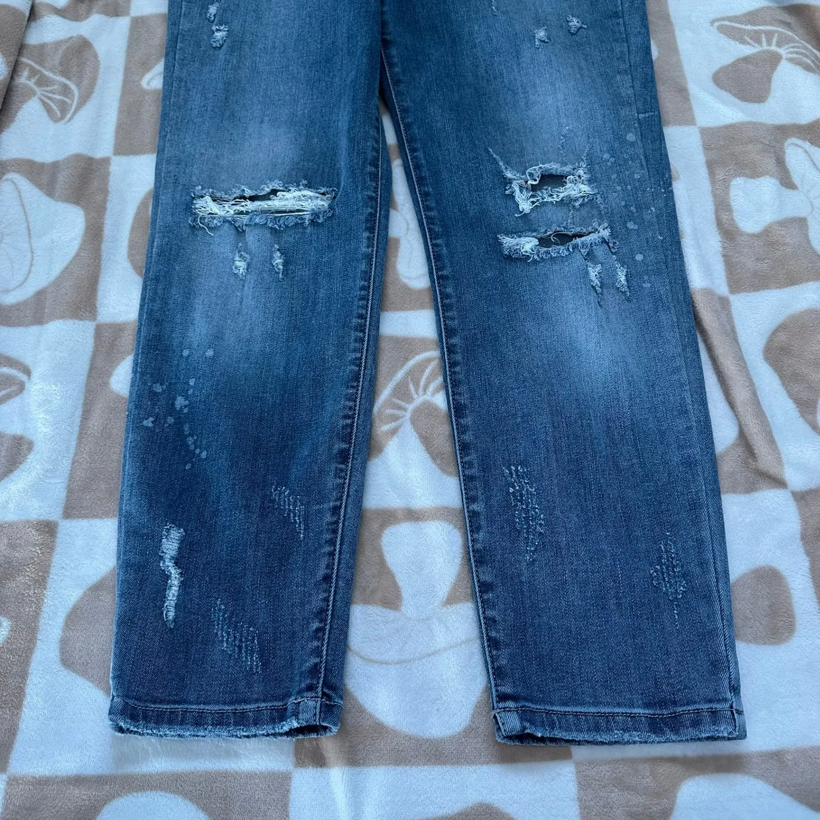Judy Blue Relaxed Fit High Rise Distressed Denim Jeans Bleach Splattered 15/32 - Image 9