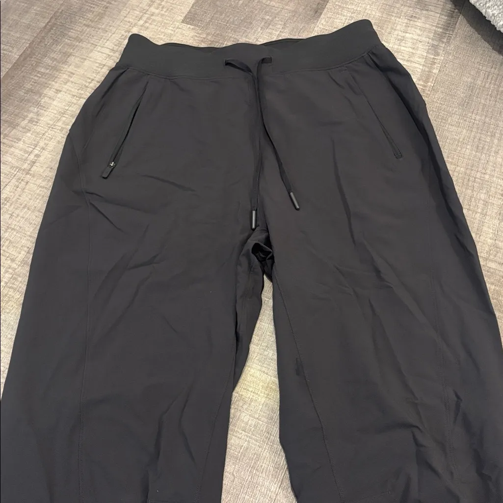 Lululemon License to Train High-Rise Joggers - Image 4