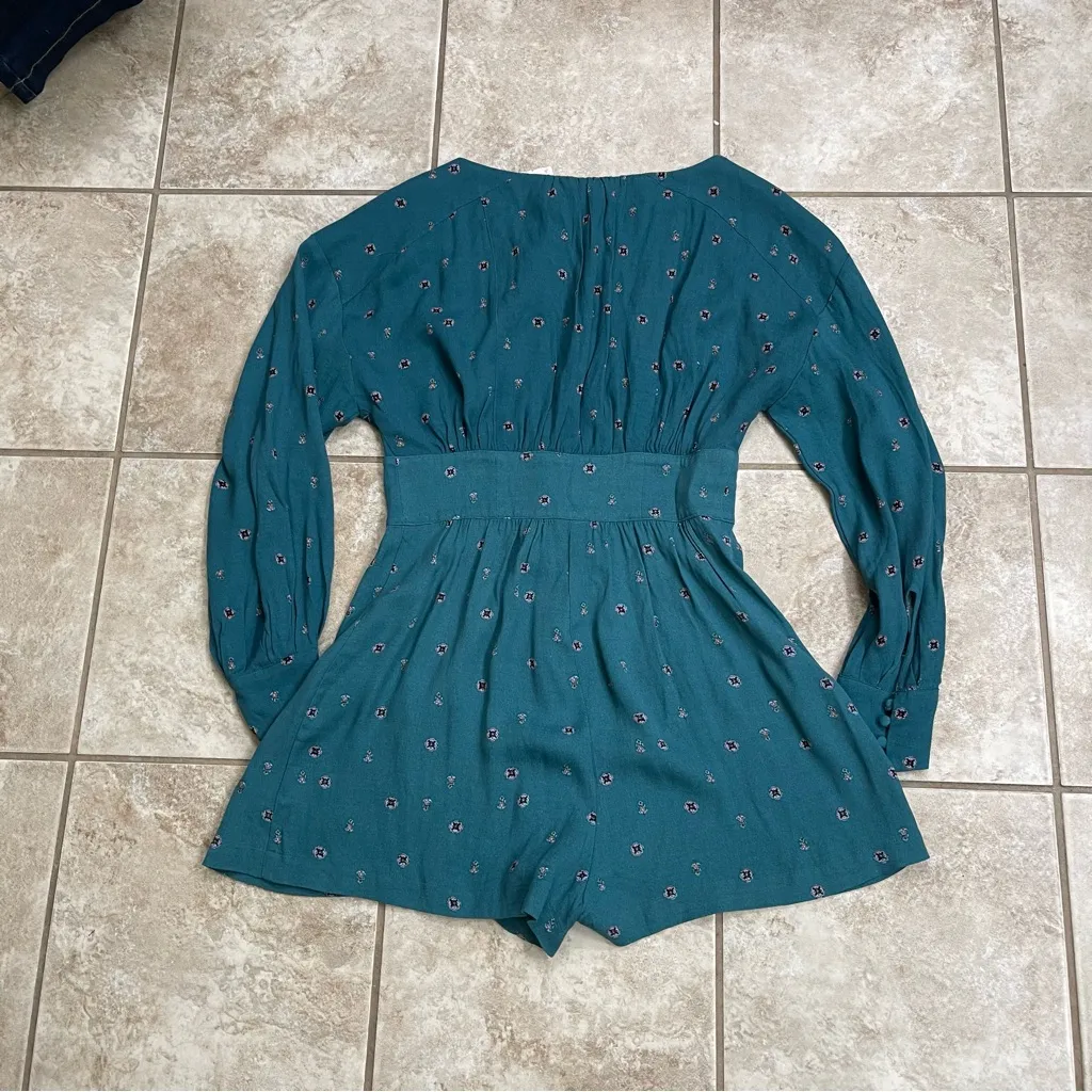 $128‎ NWT FREE PEOPLE SzS LOVE GROWS LONG SLEEVE ROMPER GREEN COMB - Image 10