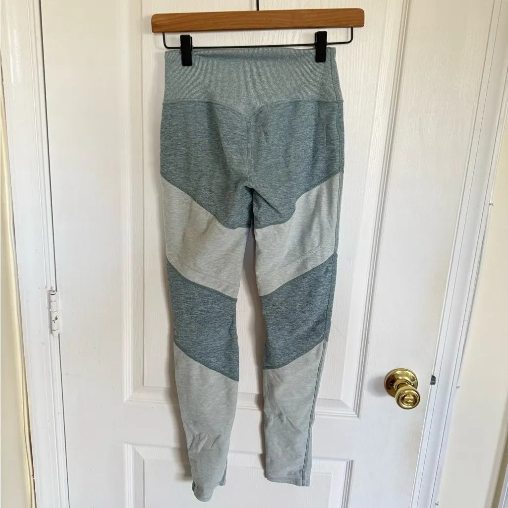 Alo Yoga Sheila Seagrass Heathered Leggings - Image 6