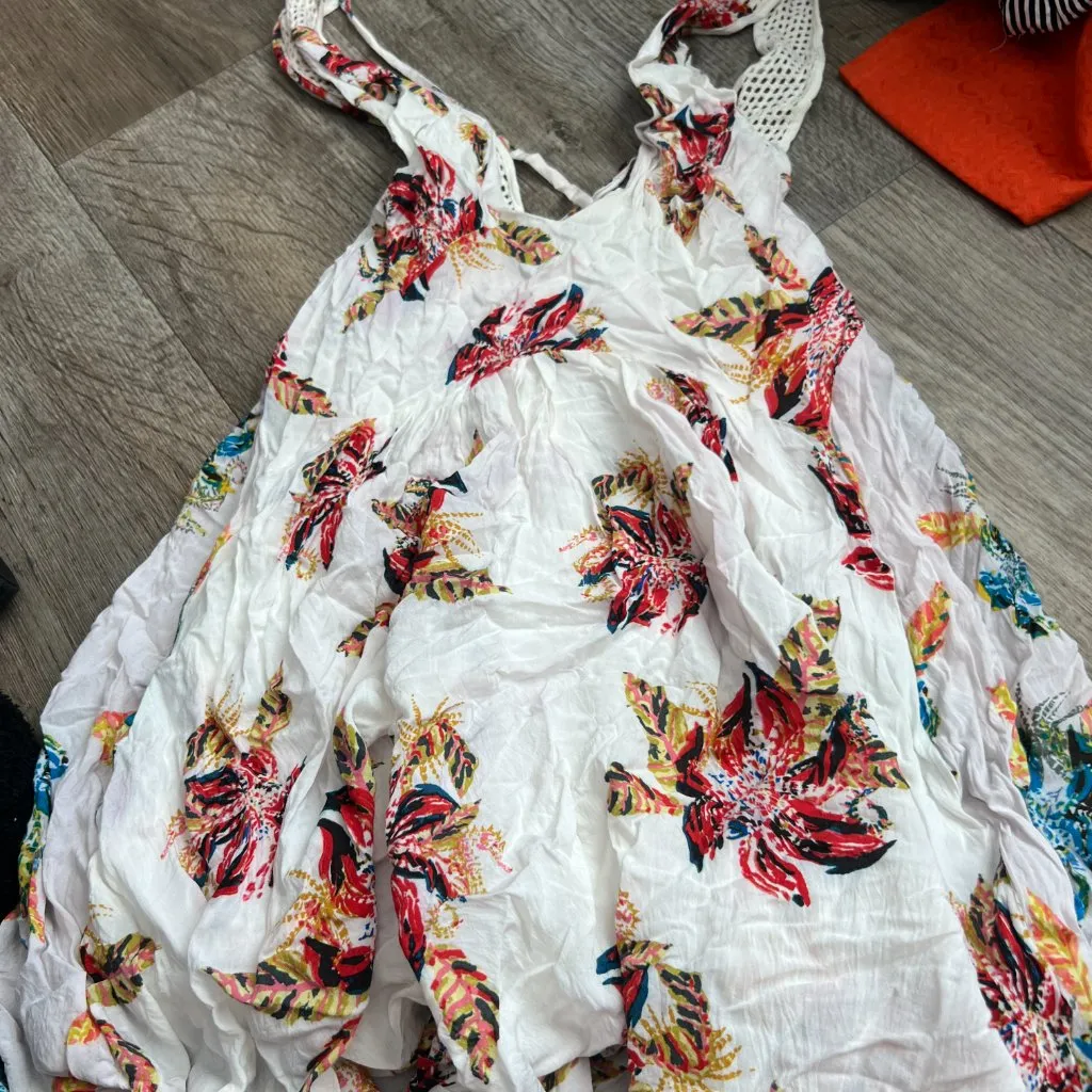 Free People White thought I was Dreaming Floral mini Dress size M - Image 5