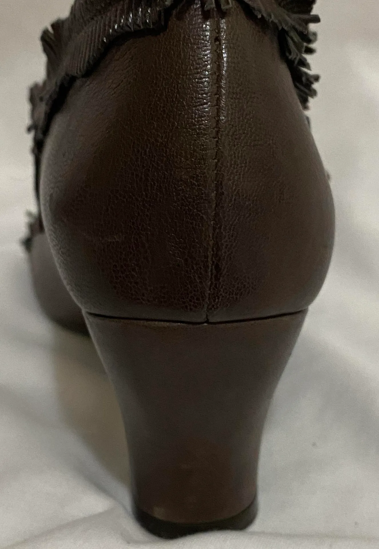 Leather Vintage Looking Heels - Image 10