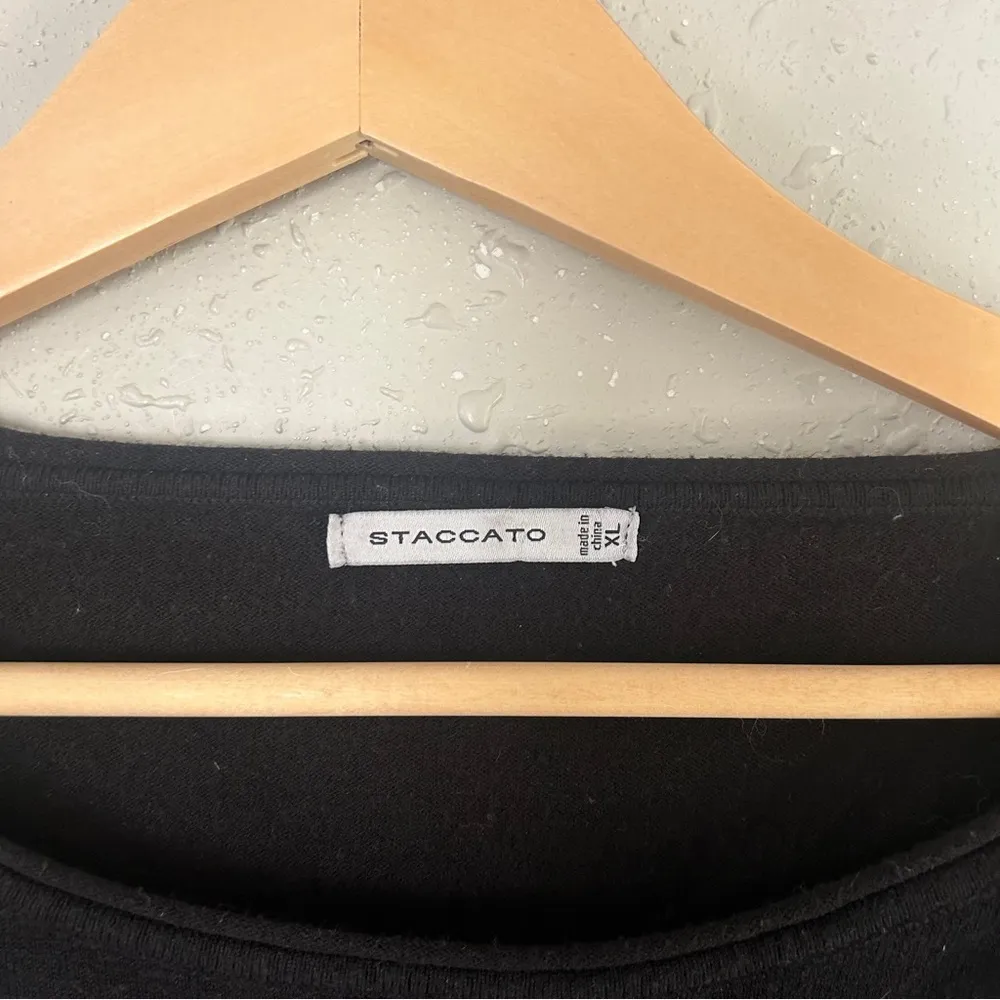 Staccato Elegant Black Long Sleeve Blouse Crewneck Sweater Casual Neutral Comfy - Image 2